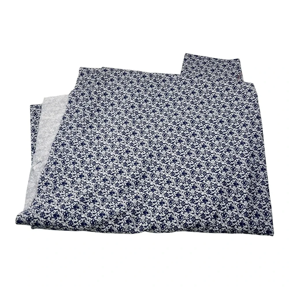 64x67 Navy Blue Floral Knit Fabric Damask Print‎ Textile Material Cottagecore